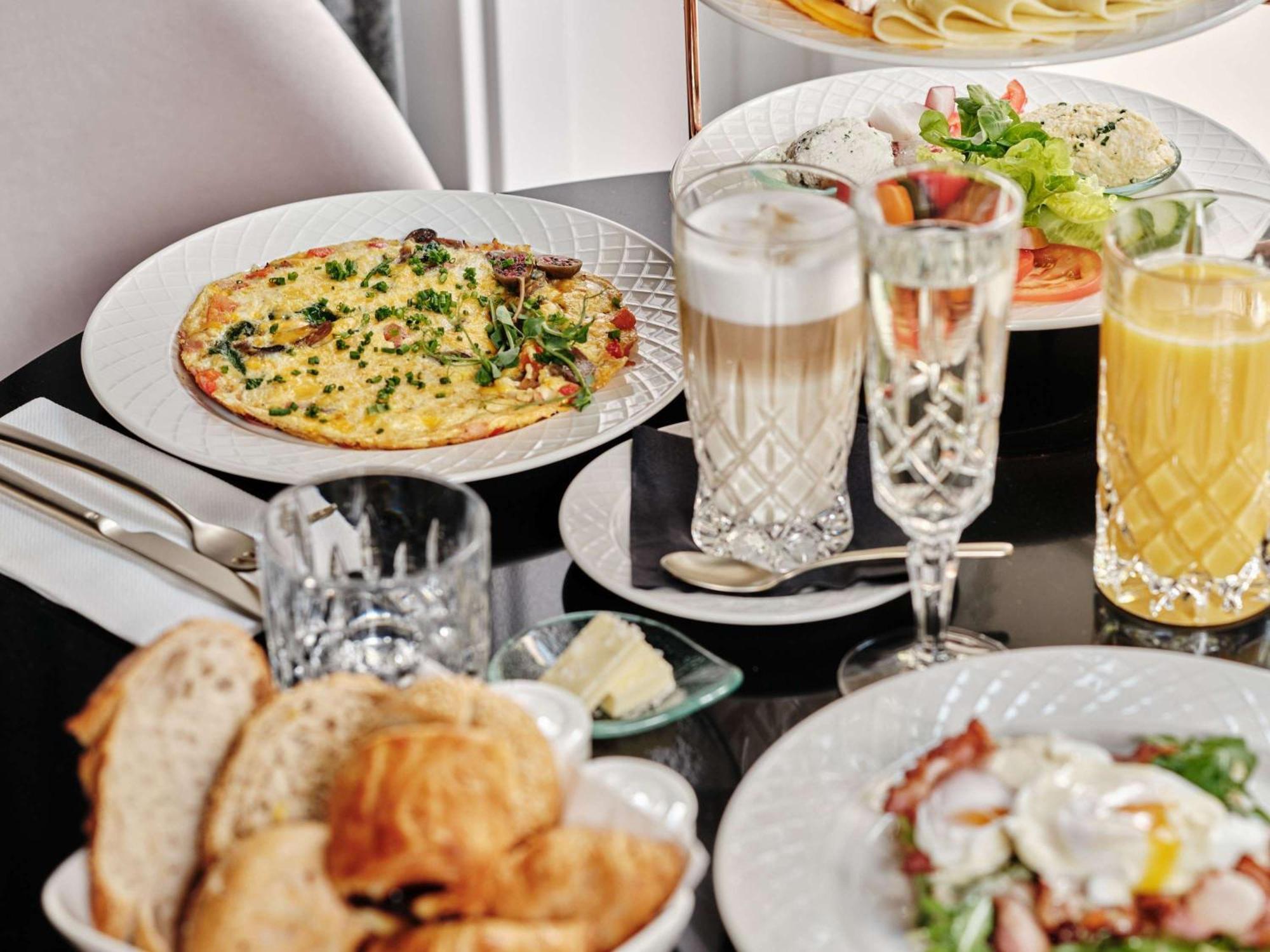 The Crown Krakow Center - Handwritten Collection Accor Экстерьер фото