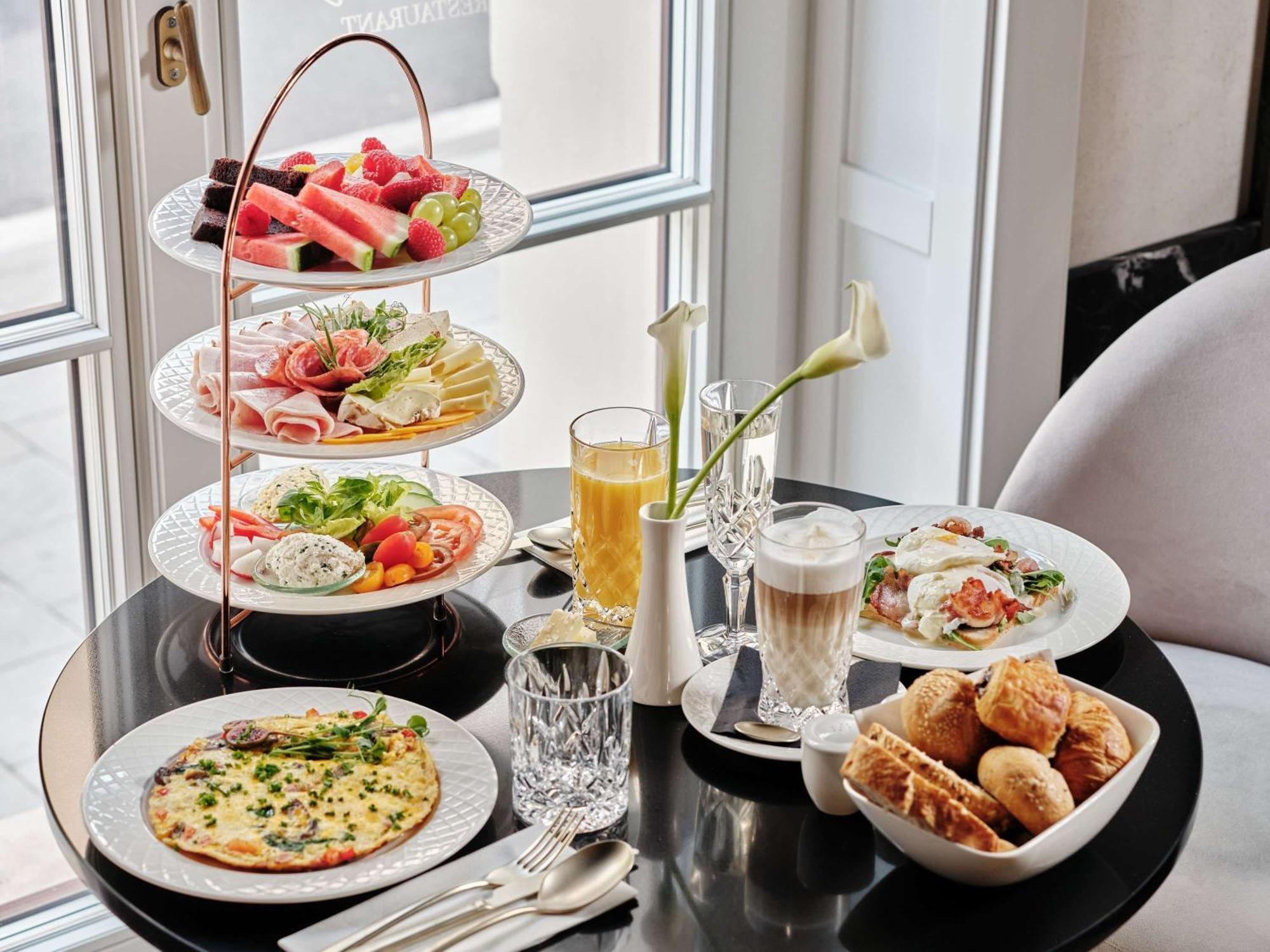 The Crown Krakow Center - Handwritten Collection Accor Экстерьер фото